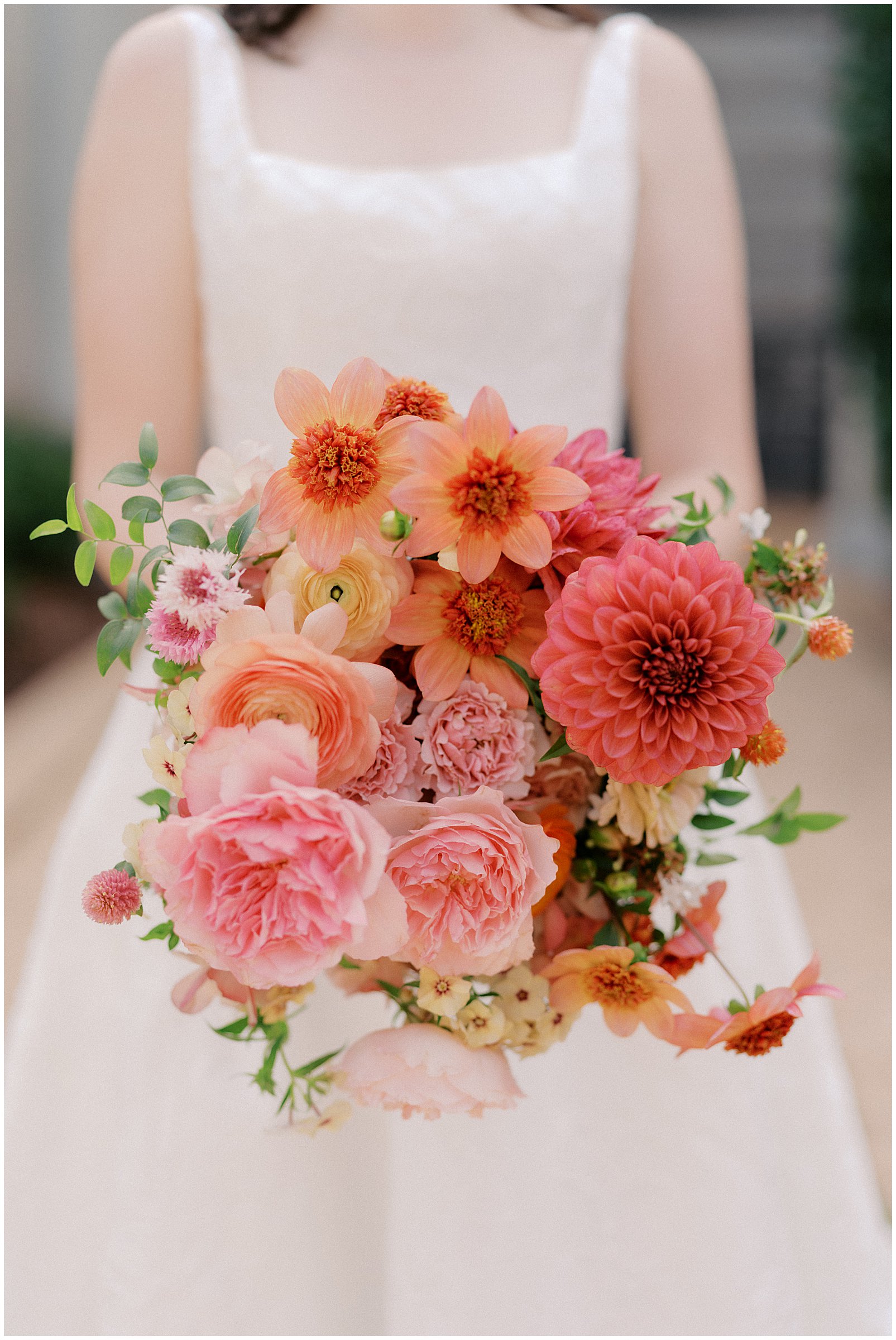 Bridal bouquet in the front of Larz Anderson House