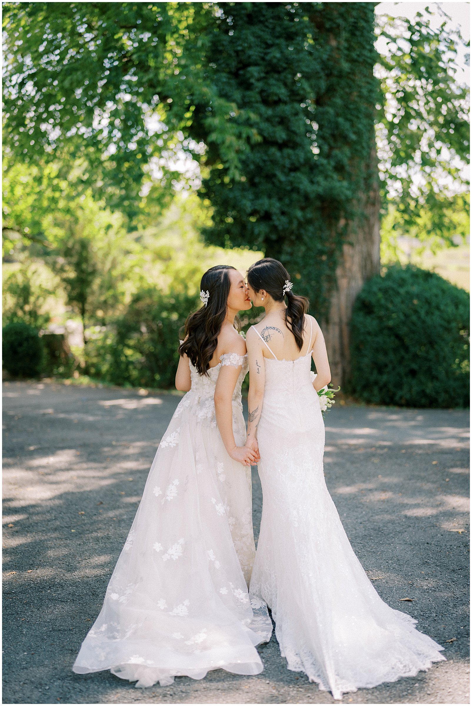 Same sex wedding at Raspberry Plain Manor in Leesburg, VA